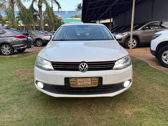 VOLKSWAGEN JETTA 2.0 COMFORTLINE FLEX 4P TIPTRONIC VOLKSWAGEN JETTA 2.0 COMFORTLINE FLEX 4P TIPTRONIC